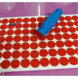 桌面减压棒红色硅胶垫 翻滚木头棒子胶垫 不倒翁胶垫