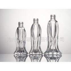 河北华卓火爆推出知性美的玻璃香水瓶 香水瓶的地位