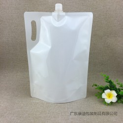 定制奶白色吸嘴自立袋 食品级液体通用袋 肥料化工液体包装袋