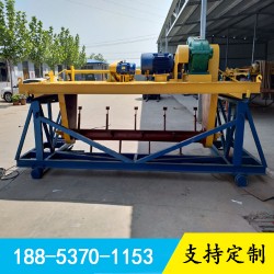 槽式翻抛机地面堆置发酵是目前较先进一种制肥模式