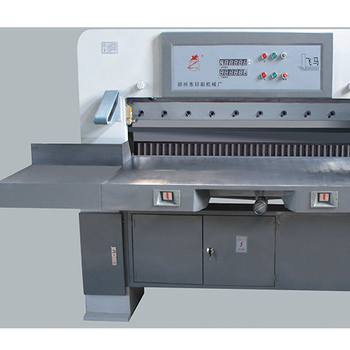 QZYX1300B型液压数显切纸机