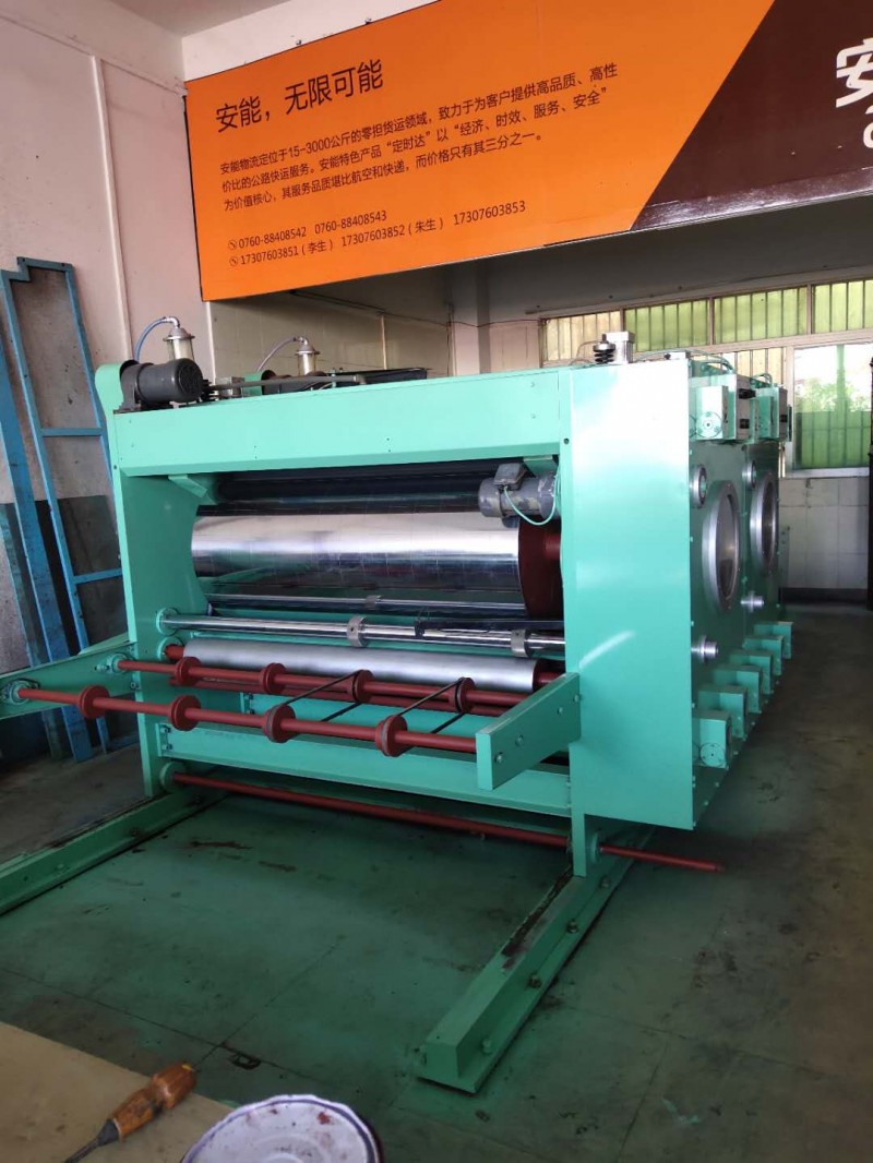 供应纸箱机械 二手纸箱机械 东方双色印刷机