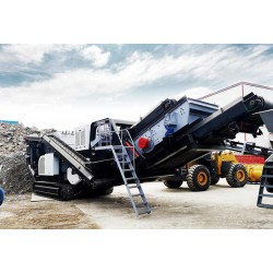 投资一套石头移动破碎机要多少钱?